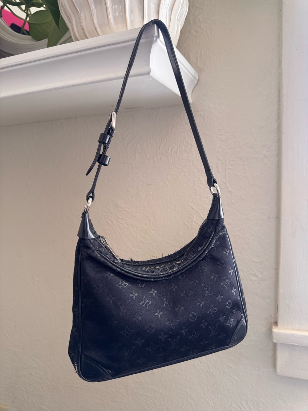 Louis Vuitton Boulogne bag - Picture 3 of 10